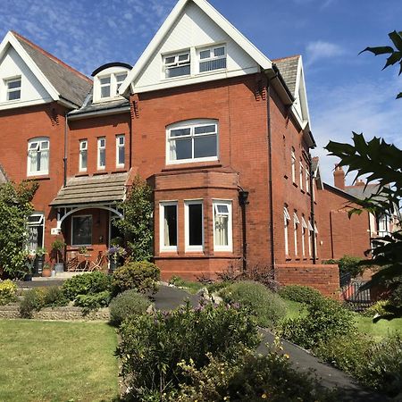 Mode - The Old School House Appartement Lytham St Annes Buitenkant foto