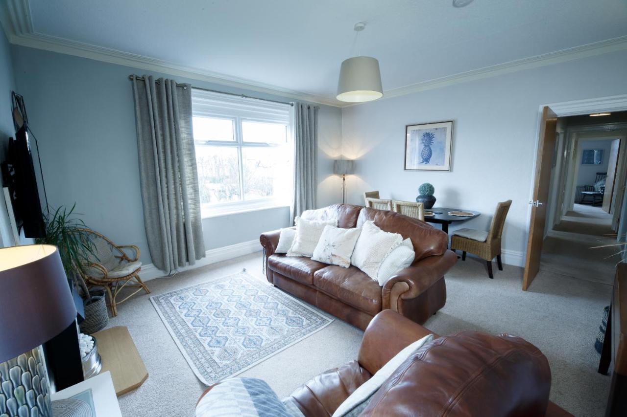 Mode - The Old School House Appartement Lytham St Annes Buitenkant foto